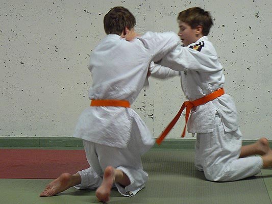 Peruskurssille mahtuu vielä, treenit torstaisin