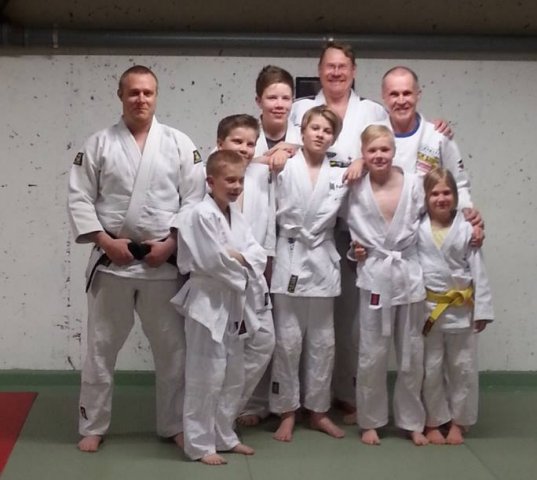 Judoseura Shiranamiin uusia vöitä