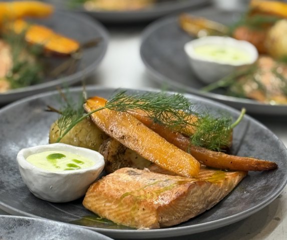 Lämmin lounasmenu 2.