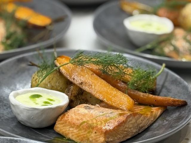 Lämmin lounasmenu 2.